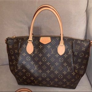 Louis Vuitton turenne GM
